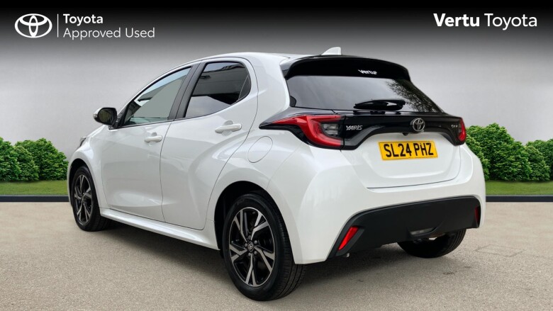 Toyota Yaris 1.5 Hybrid Design 5dr CVT Hybrid Hatchback